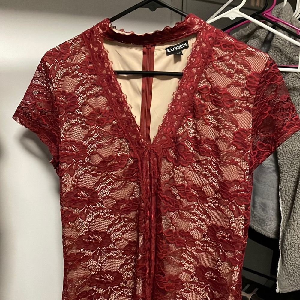 Express red and nude shirt